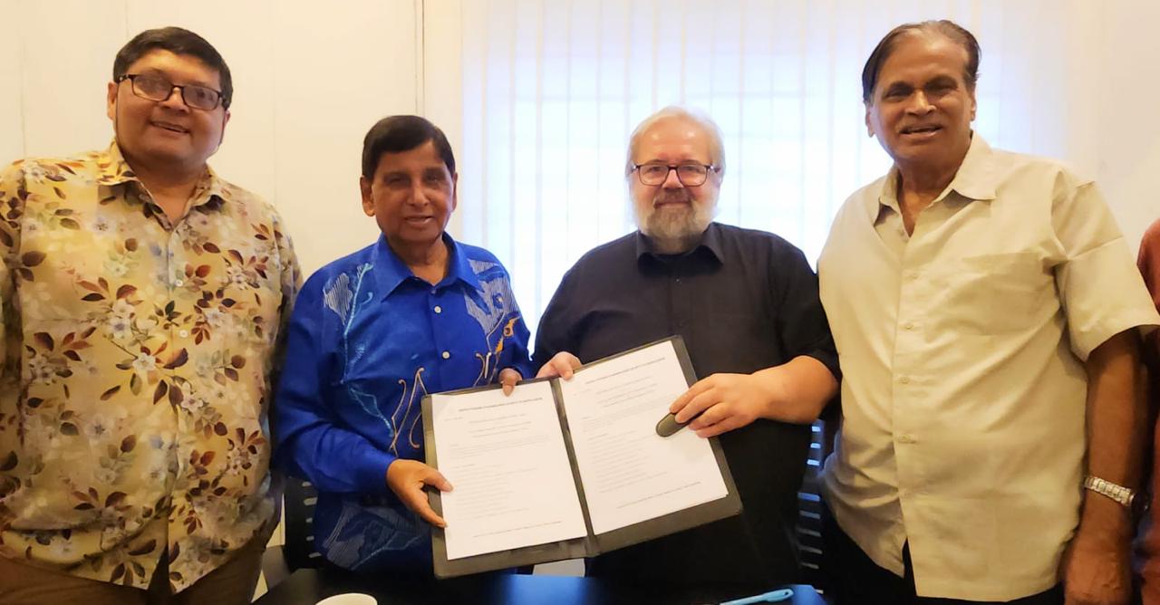The agreement was signed on Wednesday by UTSSOB President HM Hakim Ali and General Secretary Rezaul Ekram on behalf of the Bangladeshi organisation, while COTRI was represented by its Founder and Chief Executive Officer, Prof Dr Wolfgang Georg Arlt UTSSOB Vice-President Taufiq Rahman was also present at the signing ceremony.